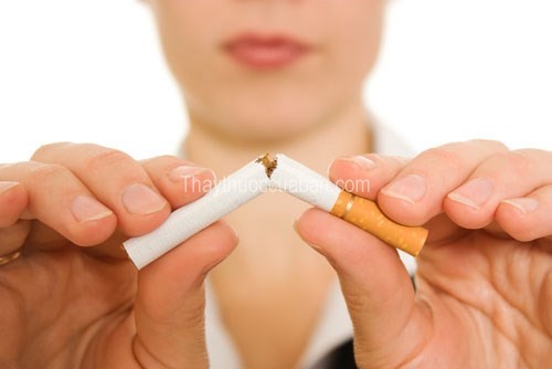 Tránh xa khói thuốc lá